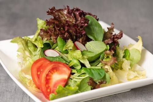 e) Grüner Salat